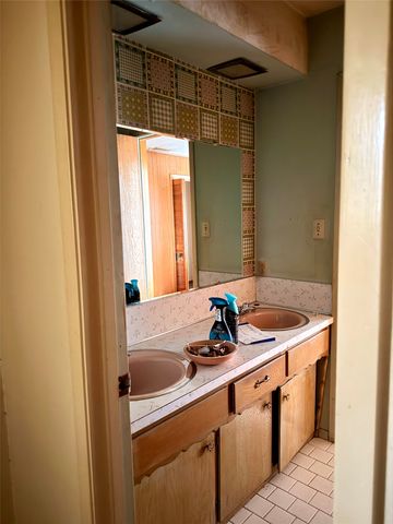813 Circle Drive, Terrell, TX 75160
