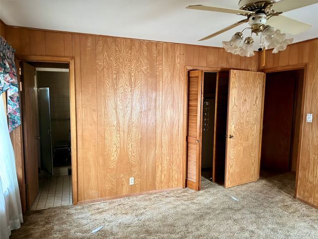 813 Circle Drive, Terrell, TX 75160