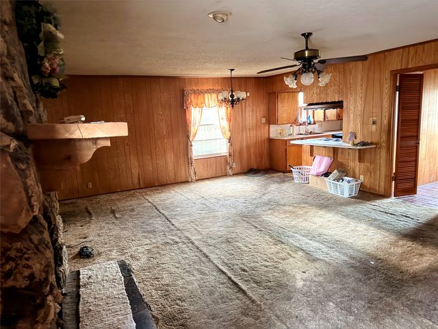 813 Circle Drive, Terrell, TX 75160
