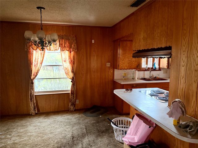 813 Circle Drive, Terrell, TX 75160