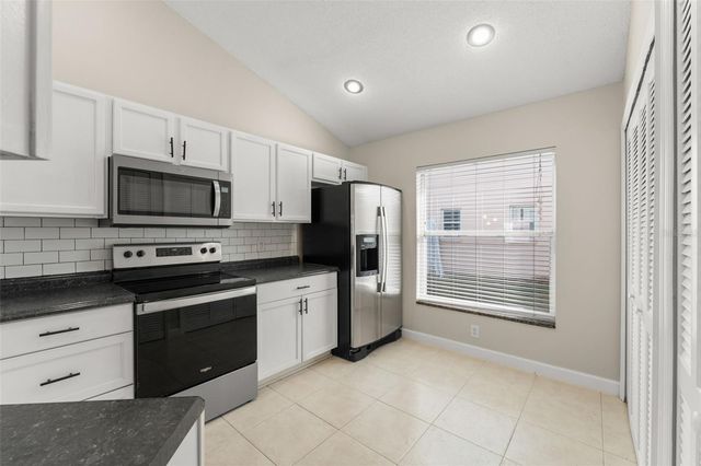 111 WINDY DUNE COURT, Kissimmee, FL 34743