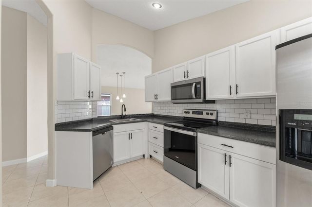 111 WINDY DUNE COURT, Kissimmee, FL 34743