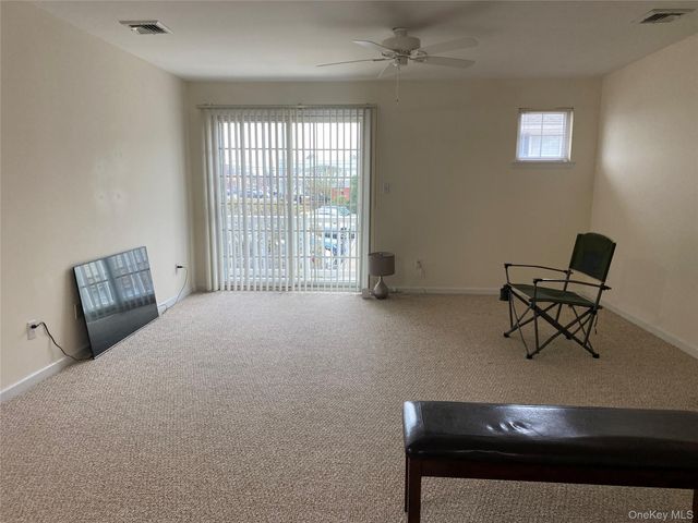 7 Dominick Court 7, Lindenhurst, NY 11757