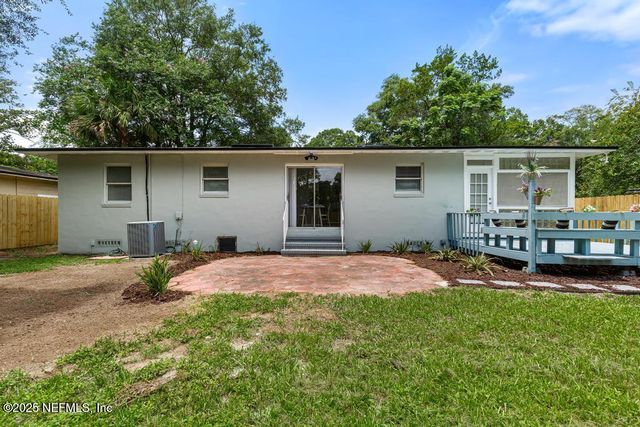 2057 GAMEWELL Road, Jacksonville, FL 32211