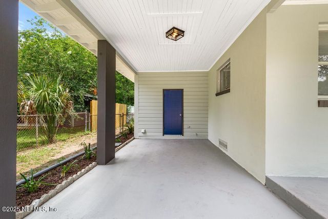 2057 GAMEWELL Road, Jacksonville, FL 32211