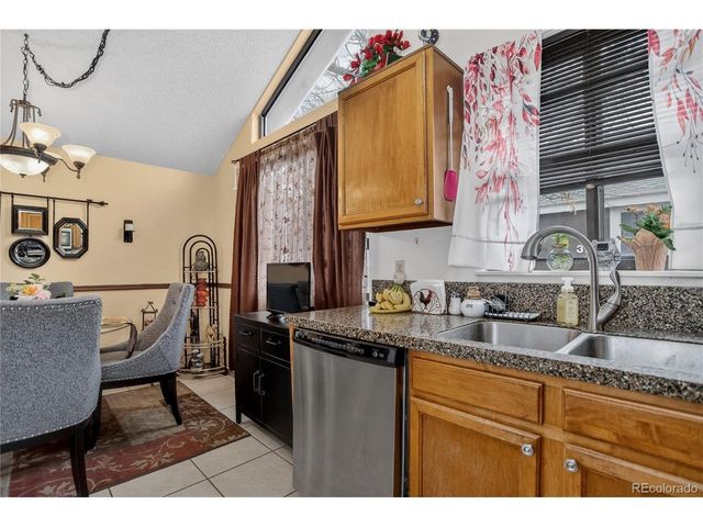 3770 S Genoa Cir D, Aurora, CO 80013