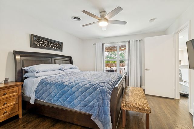 7045 Gaston Parkway, Dallas, TX 75214