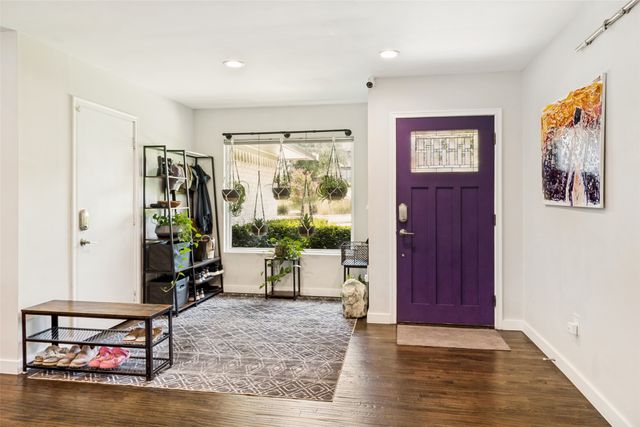 7045 Gaston Parkway, Dallas, TX 75214