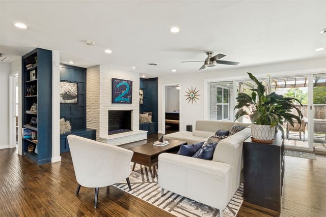 7045 Gaston Parkway, Dallas, TX 75214