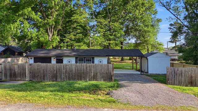 1710 TORREYSON Street, Conway, AR 72034
