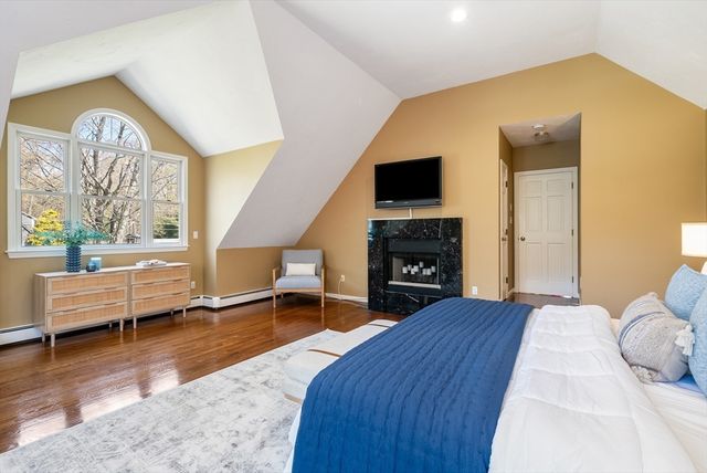 16 Foxhunt Trail, Walpole, MA 02081