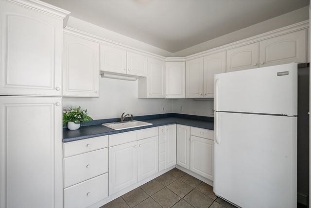 16 Foxhunt Trail, Walpole, MA 02081