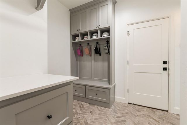 3832 Stone Hill Lane, Edmond, OK 73034