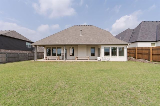 3832 Stone Hill Lane, Edmond, OK 73034