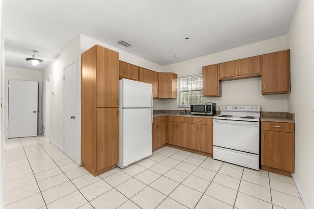 923 W Las Olas Boulevard 1, Fort Lauderdale, FL 33312