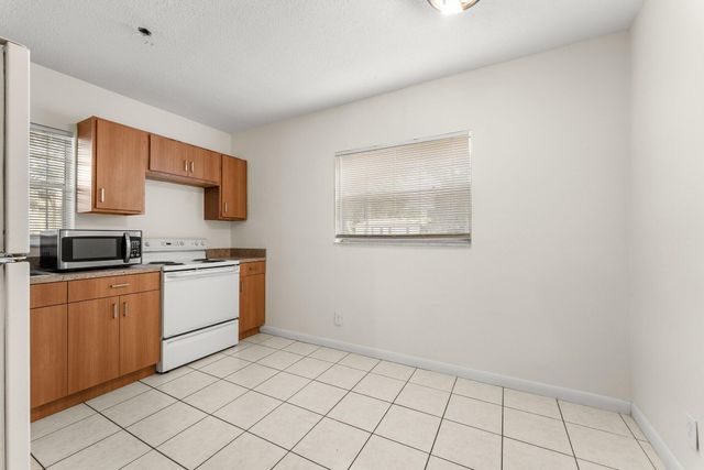 923 W Las Olas Boulevard 1, Fort Lauderdale, FL 33312