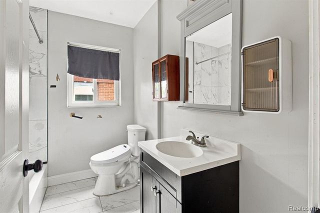 13540 Dartmouth Street, Oak Park, MI 48237