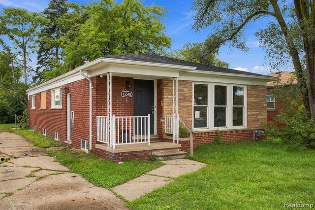 13540 Dartmouth Street, Oak Park, MI 48237