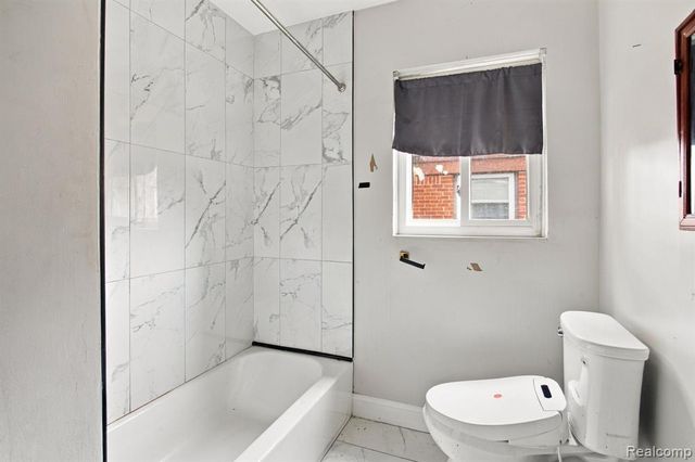 13540 Dartmouth Street, Oak Park, MI 48237
