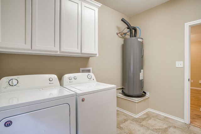 719 Harness Trail, Granbury, TX 76049