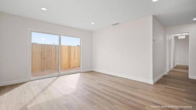 4951 57 Genesee Avenue, San Diego, CA 92117