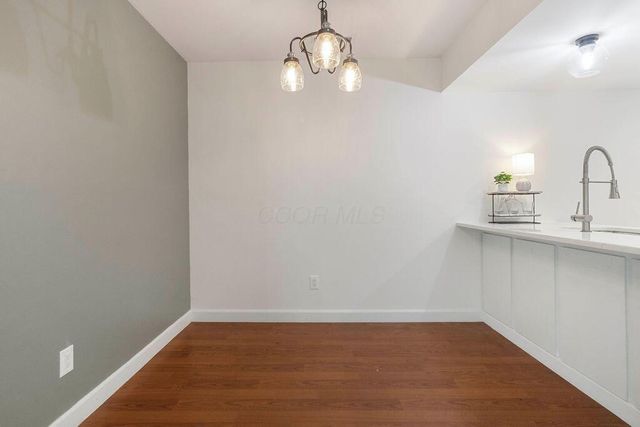 1085 N Merrimar Circle, E, Columbus, OH 43220