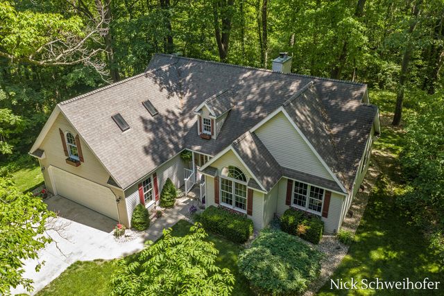5932 Wilderness Trail, Hamilton, MI 49419