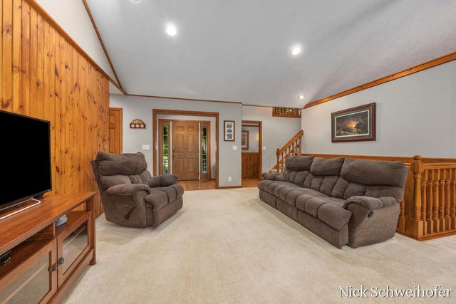 5932 Wilderness Trail, Hamilton, MI 49419
