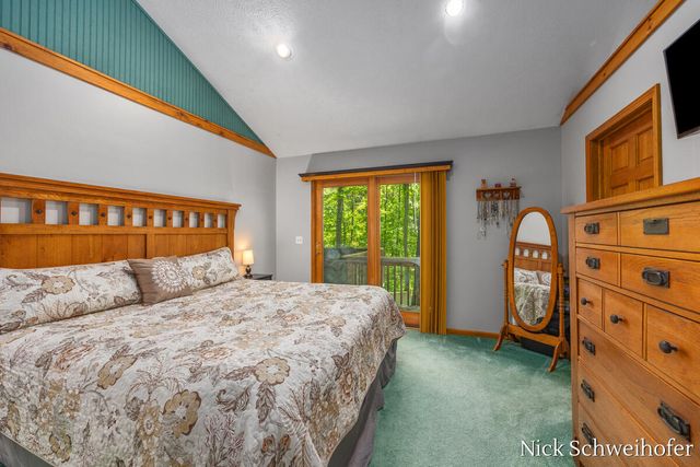 5932 Wilderness Trail, Hamilton, MI 49419