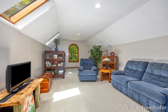 5932 Wilderness Trail, Hamilton, MI 49419