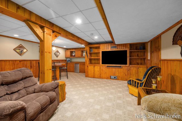 5932 Wilderness Trail, Hamilton, MI 49419