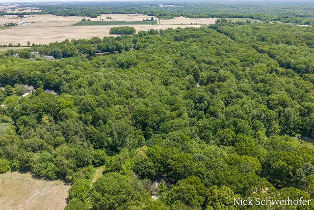 5932 Wilderness Trail, Hamilton, MI 49419