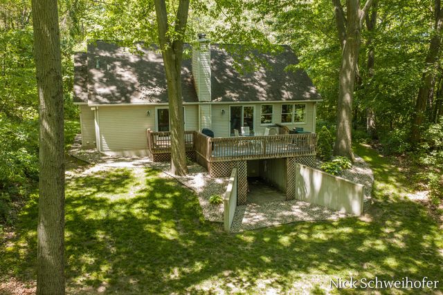 5932 Wilderness Trail, Hamilton, MI 49419