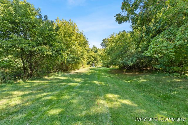 5932 Wilderness Trail, Hamilton, MI 49419