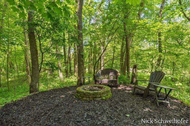 5932 Wilderness Trail, Hamilton, MI 49419