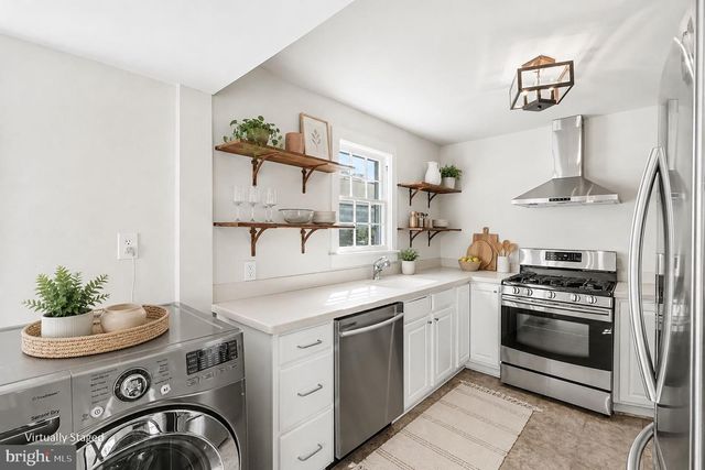 449 HANSON AVE, Fredericksburg, VA 22401