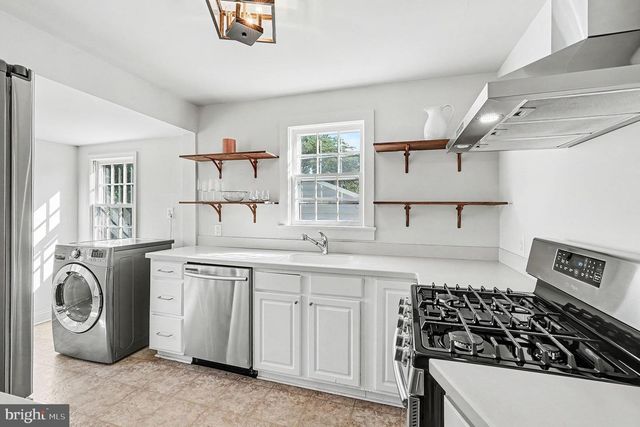 449 HANSON AVE, Fredericksburg, VA 22401