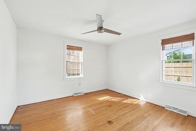 449 HANSON AVE, Fredericksburg, VA 22401