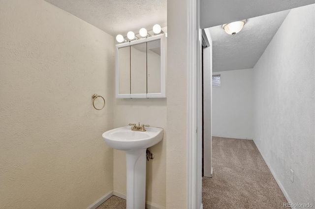 4638 S Kittredge Street, Aurora, CO 80015