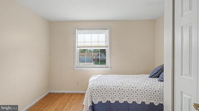 235 FORREST DR, Blackwood, NJ 08012
