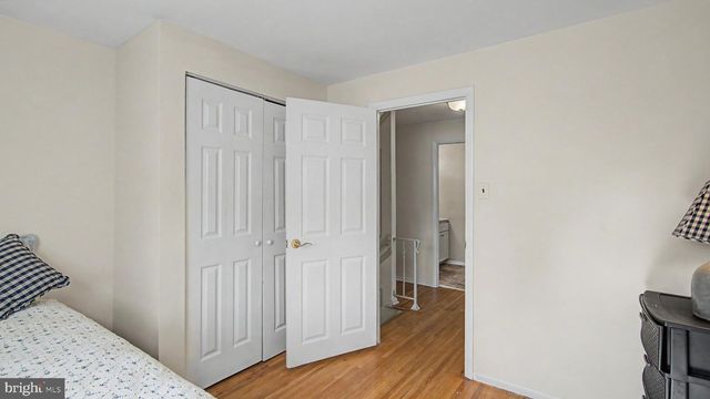 235 FORREST DR, Blackwood, NJ 08012
