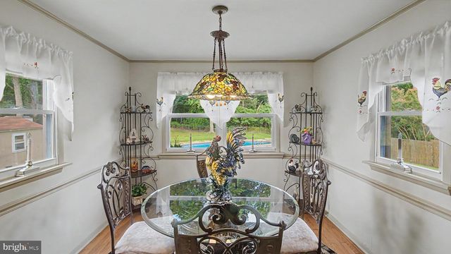 235 FORREST DR, Blackwood, NJ 08012