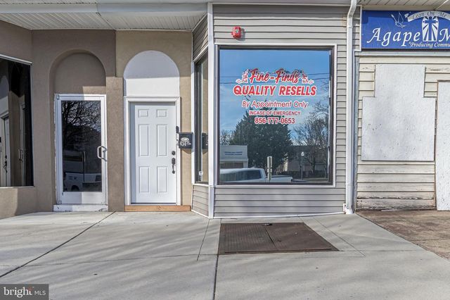 434 W LANDIS AVE, Vineland, NJ 08360