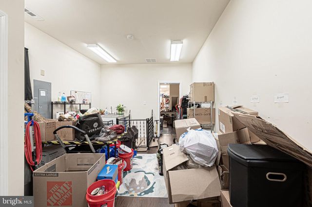 434 W LANDIS AVE, Vineland, NJ 08360