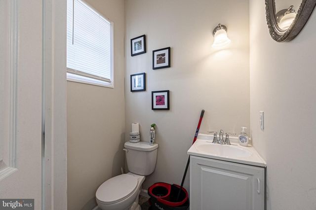 434 W LANDIS AVE, Vineland, NJ 08360