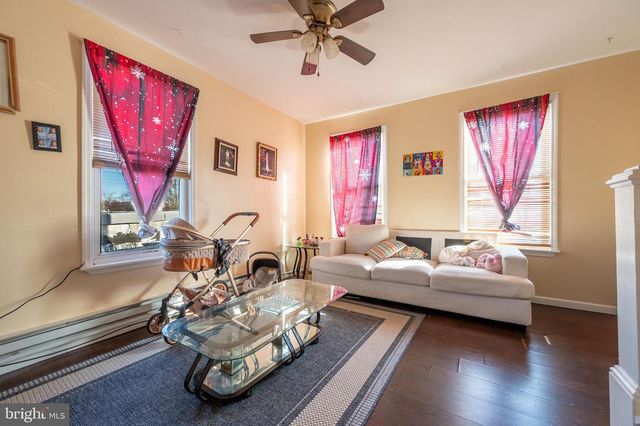 434 W LANDIS AVE, Vineland, NJ 08360