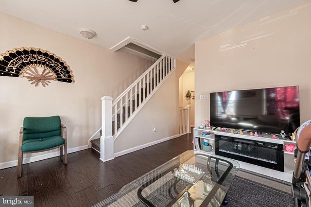 434 W LANDIS AVE, Vineland, NJ 08360