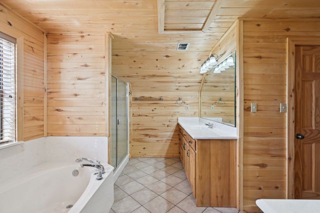 7956 S State HWY 78, Leonard, TX 75452