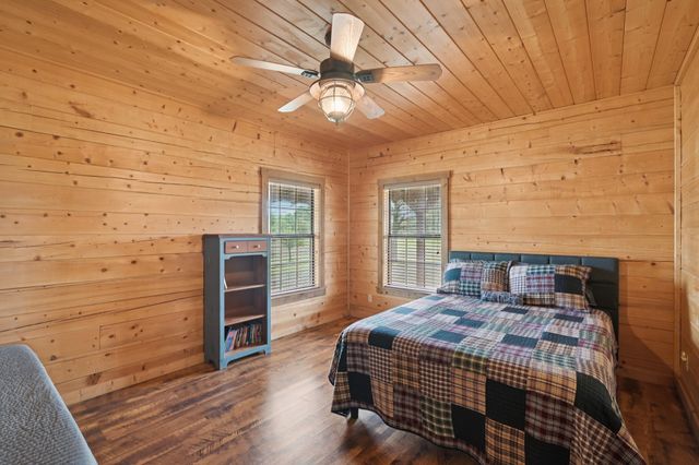 7956 S State HWY 78, Leonard, TX 75452