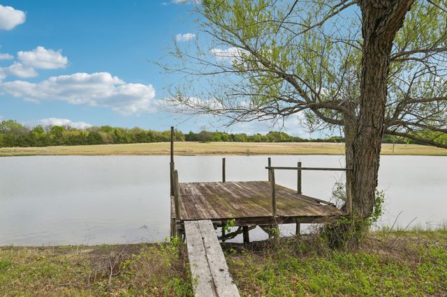 7956 S State HWY 78, Leonard, TX 75452